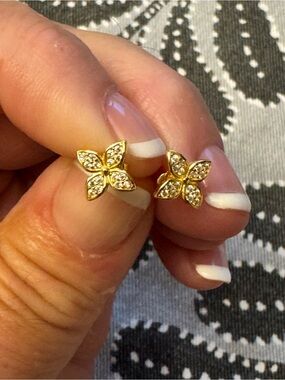 Gold Crystal Flower Stud Earrings LV